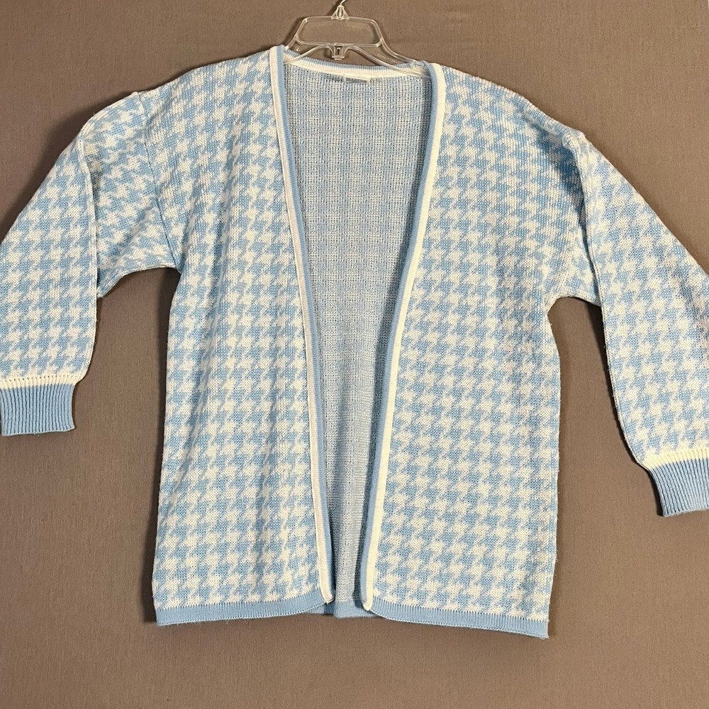 Vintage Sweaters USA Cardigan Medium Acrylic Houndstooth Blue Grandmacore EUC